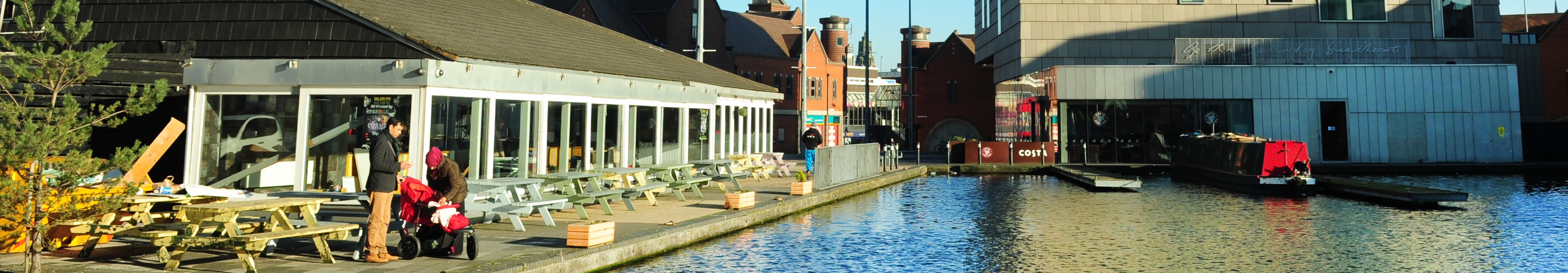 Photo of the Wharf and Art Gallery in Walsall town centre